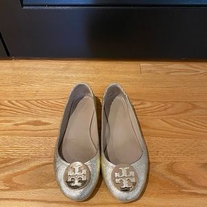 Tory Burch Minnie ballet flats in gold, size 9.5
